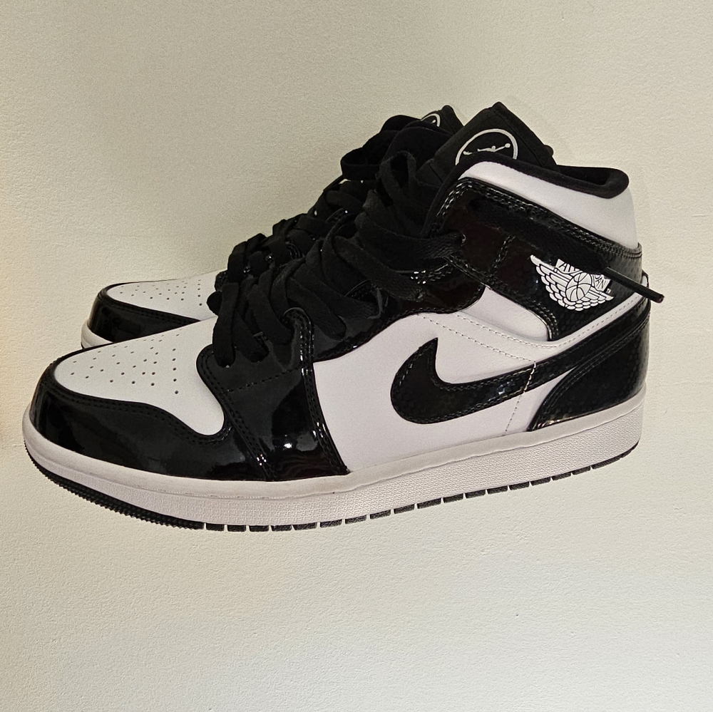 Jordan 1 Retro Mid